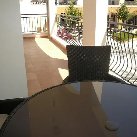 Opomar 2 Bed Apt Mf