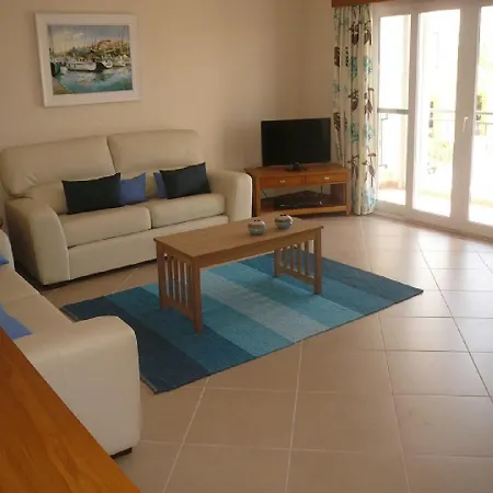 Opomar 2 Bed Apt Mf